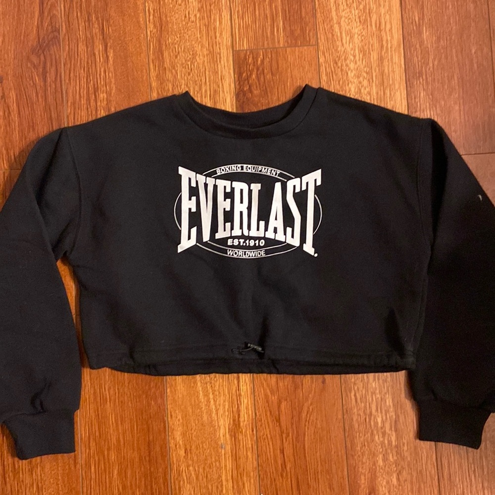 NWOT Everlast Cropped Sweatshirt
